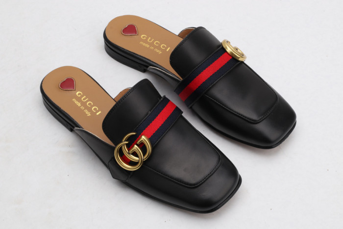 G*u*i  loafer
