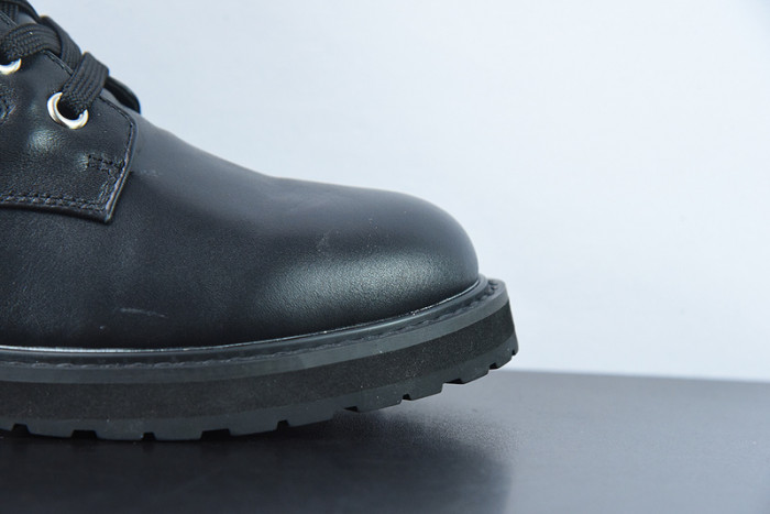 F**di boots