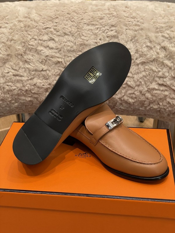 H**mes shoes
