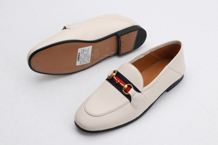 G*u*i loafer