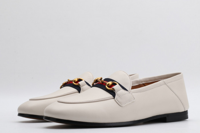 G*u*i loafer