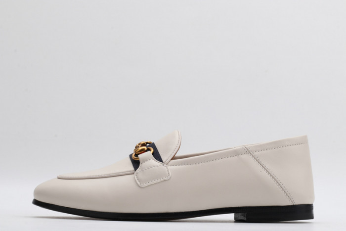 G*u*i loafer