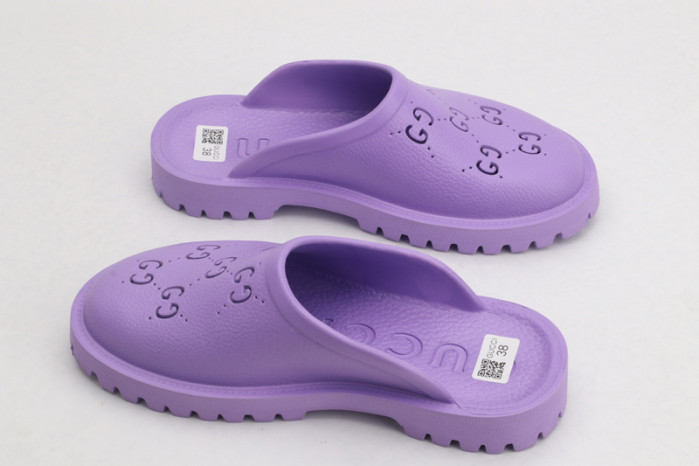 G*u*i sandal