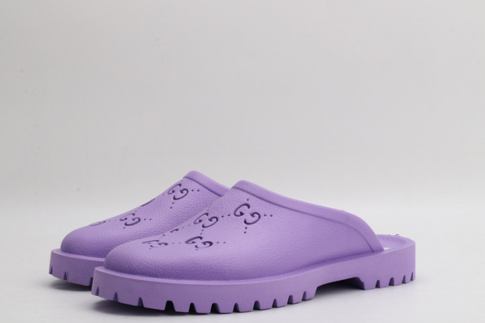 G*u*i sandal