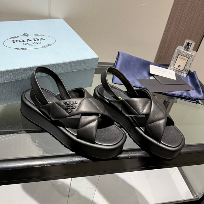 Pra*a sandal
