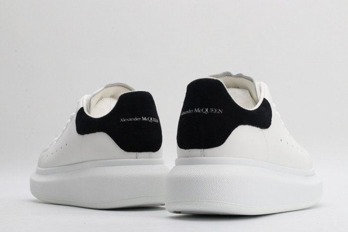 ALEXANDER MCQUEEN OVERSIZED