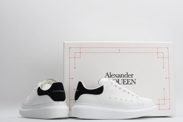ALEXANDER MCQUEEN OVERSIZED