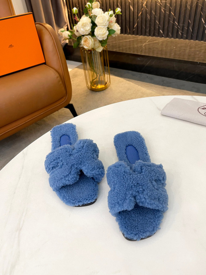 H**mes sandals