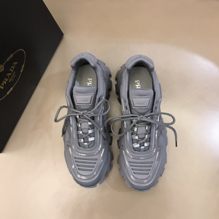Pra*a sneaker