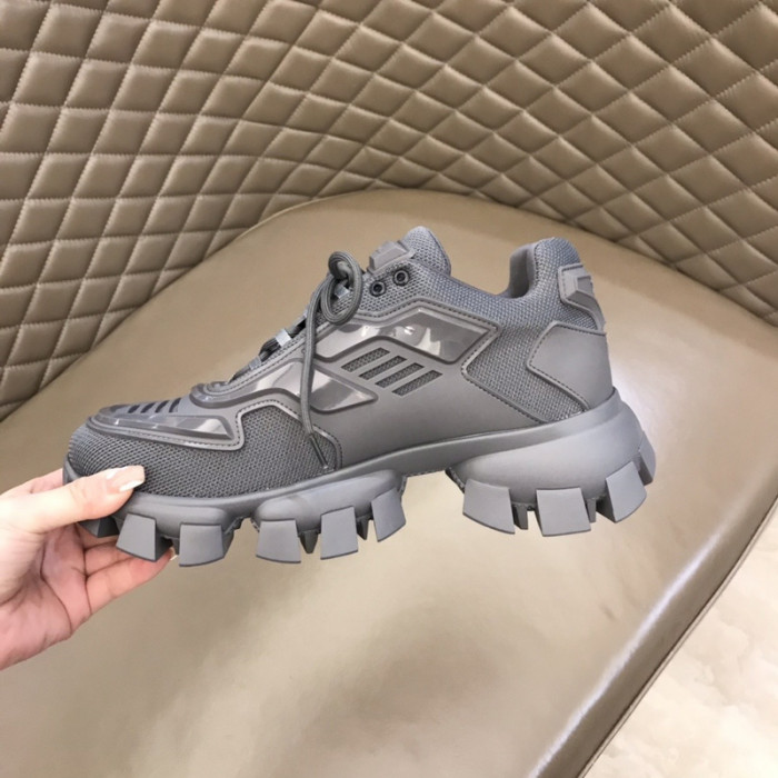 Pra*a sneaker
