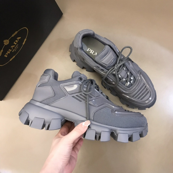 Pra*a sneaker