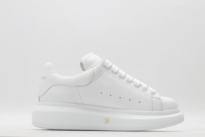 ALEXANDER MCQUEEN OVERSIZED