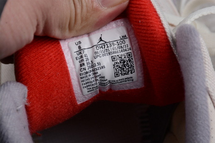 Air Jordan 3 Retro Muslin - DH7139-100