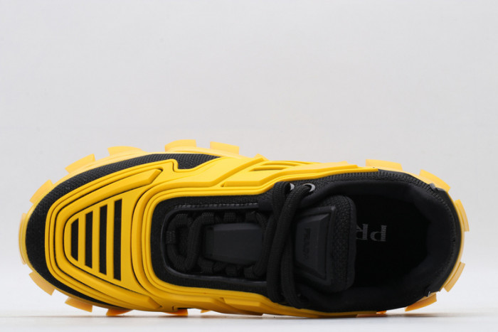 Pra*a sneaker