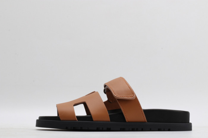 H**mes sandals