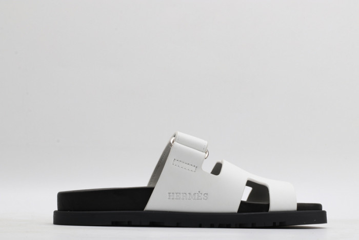 H**mes sandals