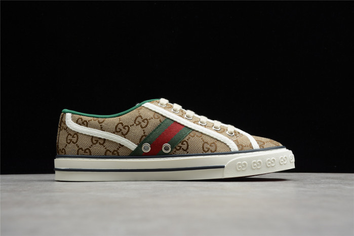 G*u*i sneaker