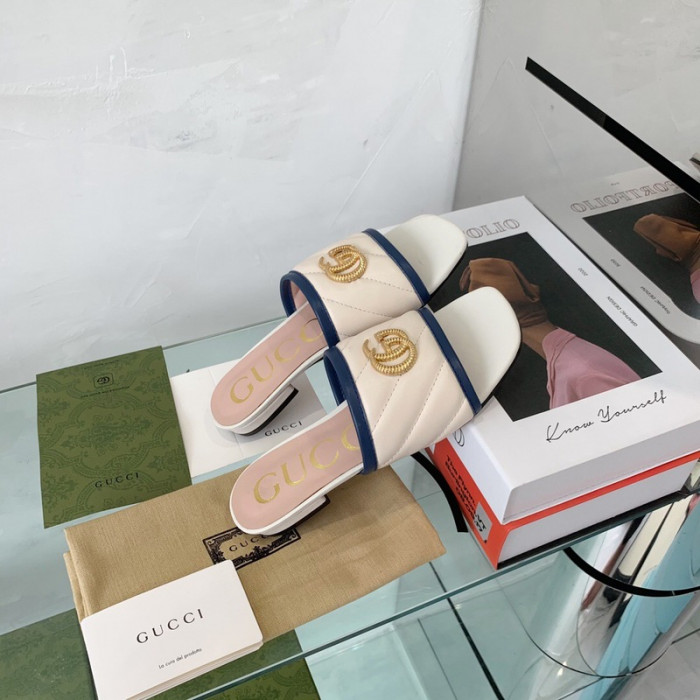 G*u*i sandal