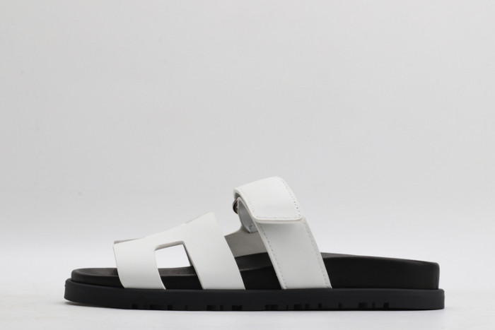H**mes sandals