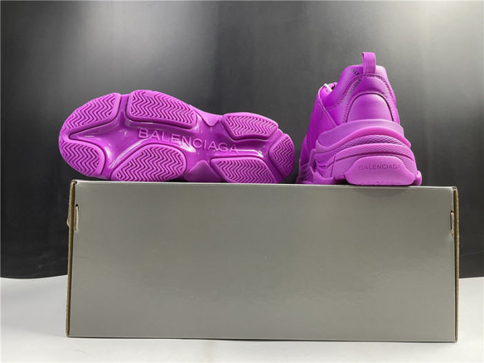 BLCG SNEAKER TRIPLE.S.