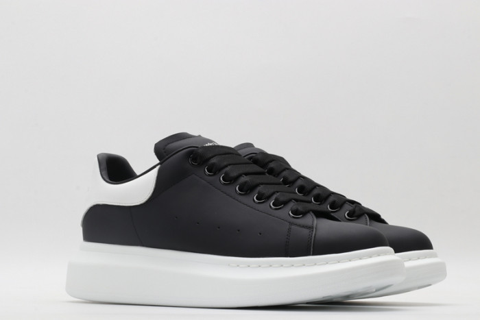 ALEXANDER MCQUEEN OVERSIZED