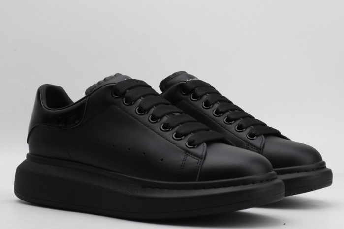 ALEXANDER MCQUEEN OVERSIZED