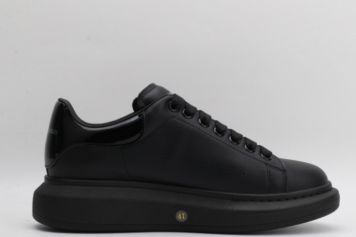 ALEXANDER MCQUEEN OVERSIZED