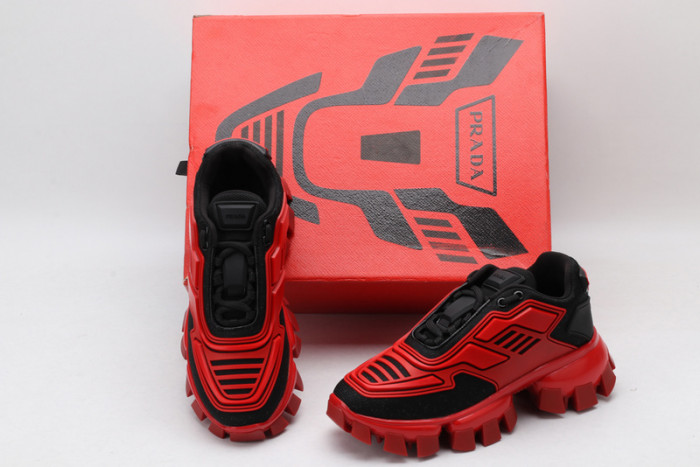 Pra*a sneaker