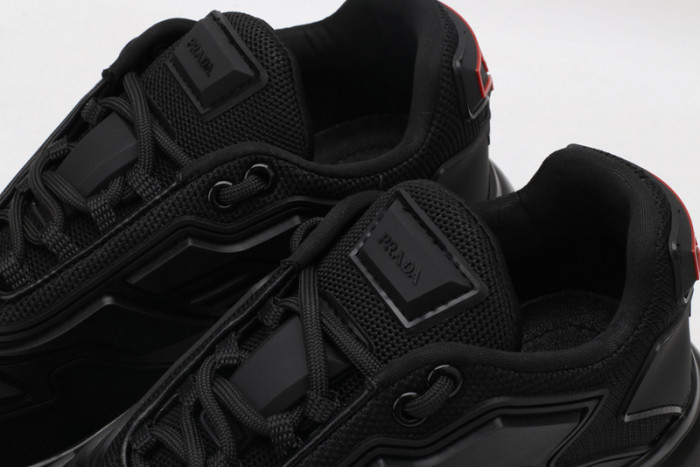 Pra*a sneaker