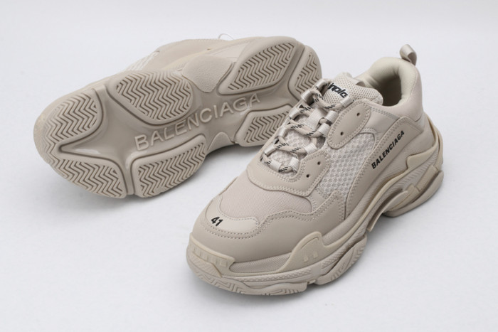 BLCG SNEAKER TRIPLE.S.