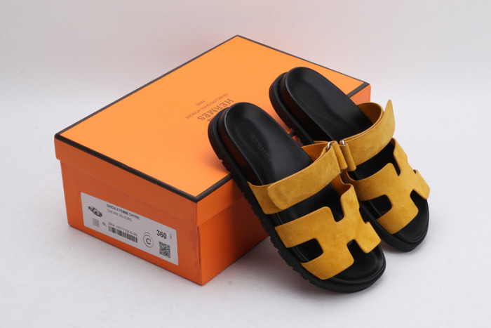 H**mes sandals
