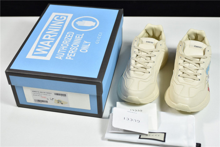 G*u*i sneaker