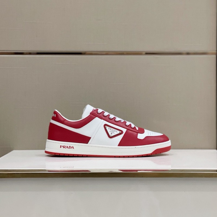Pra*a sneaker