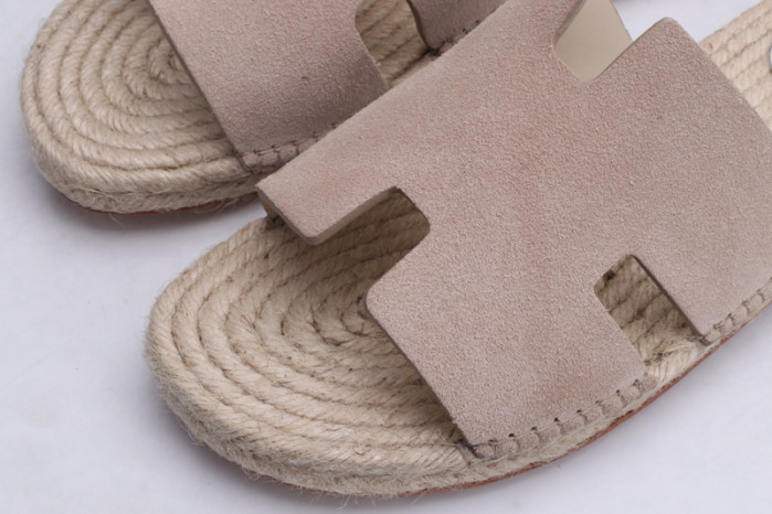 H**mes sandals