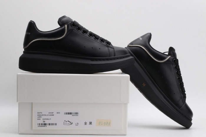 ALEXANDER MCQUEEN OVERSIZED