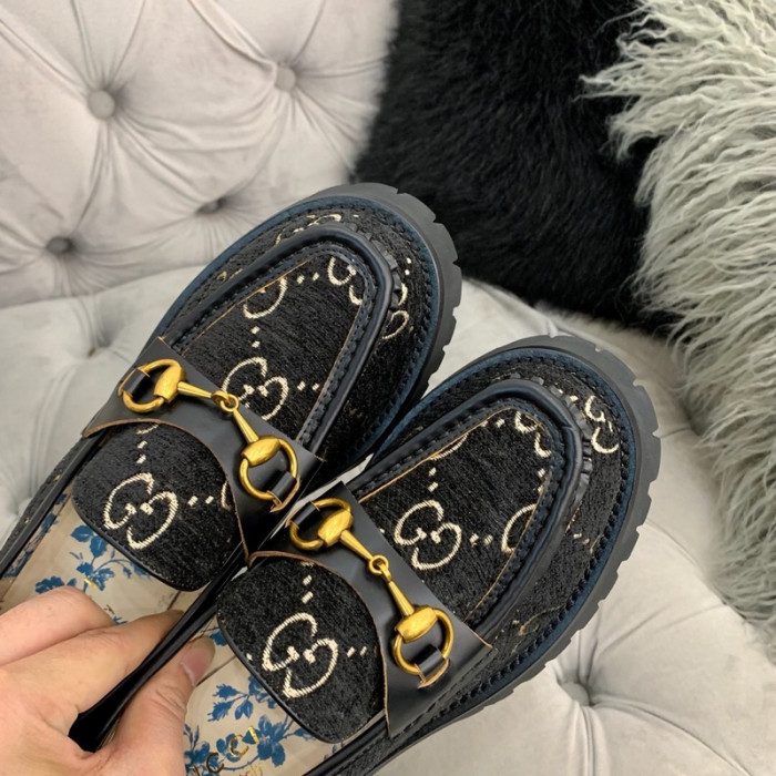 G*u*i loafers