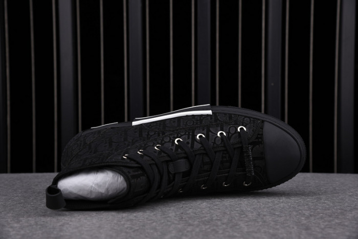 DIO* B23 OBLIQUE HIGH-TOP SNEAKER
