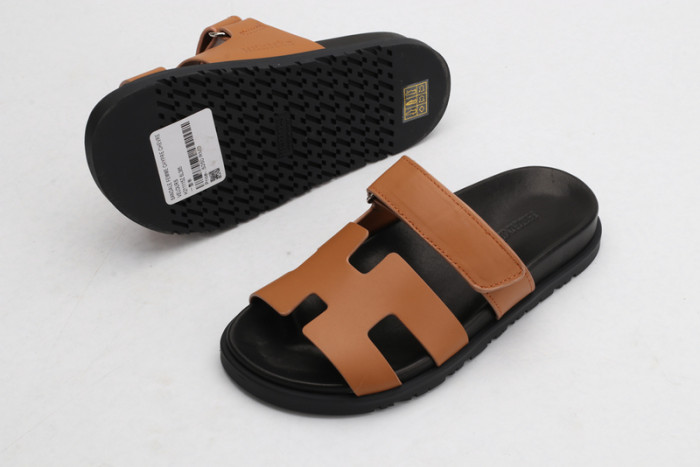 H**mes sandals