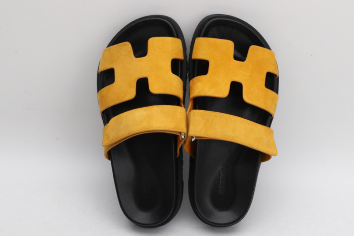 H**mes sandals