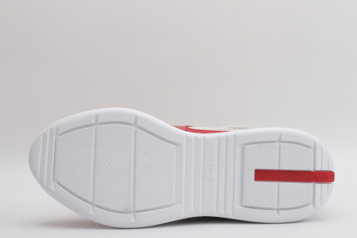 Pra*a sneaker
