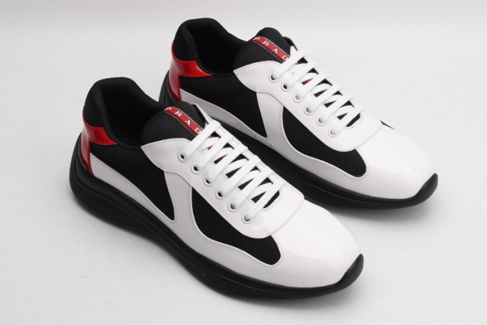 Pra*a sneaker