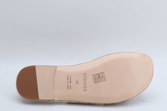 H**mes sandals