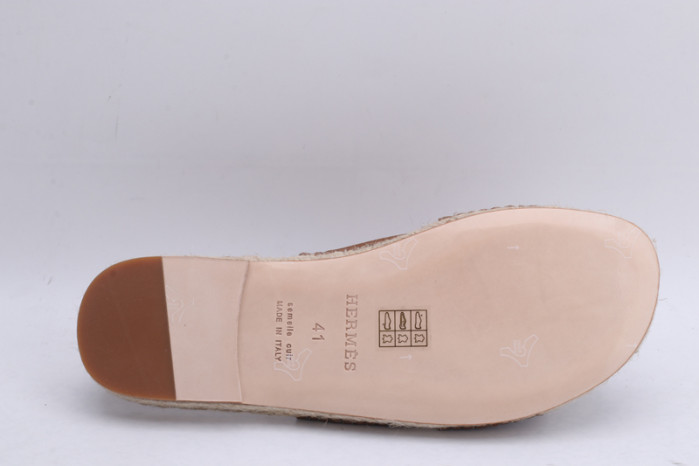 H**mes sandals