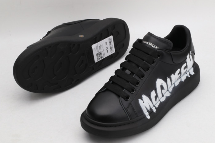 ALEXANDER MCQUEEN OVERSIZED