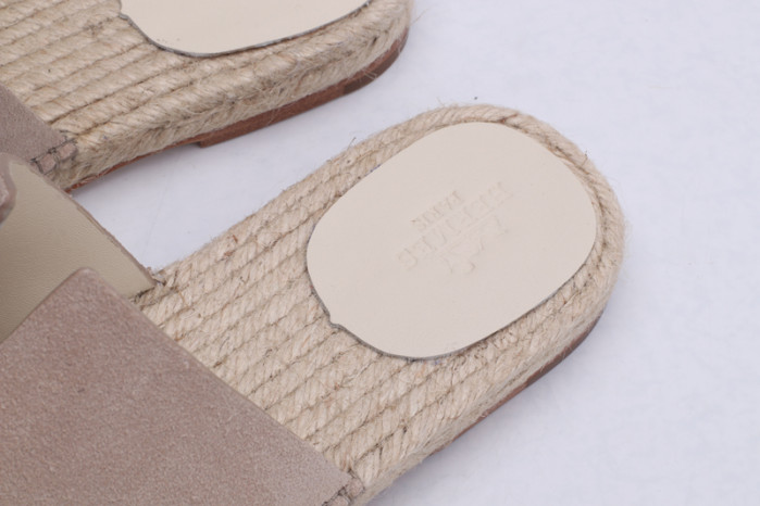 H**mes sandals
