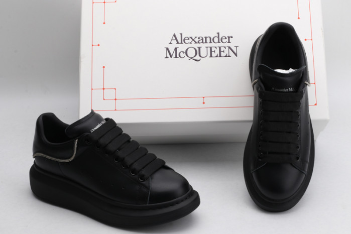 ALEXANDER MCQUEEN OVERSIZED