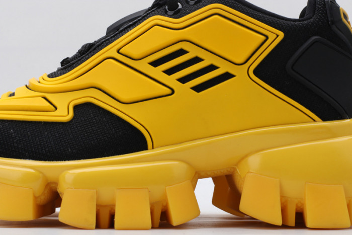 Pra*a sneaker