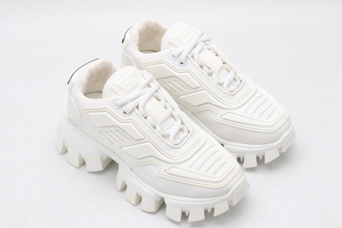 Pra*a sneaker