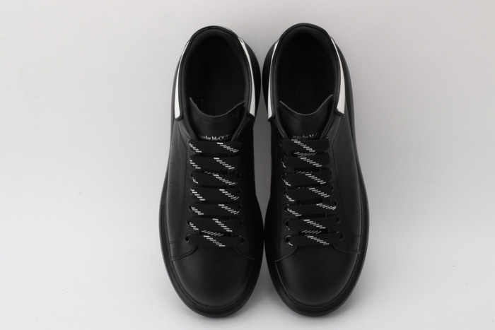 ALEXANDER MCQUEEN OVERSIZED