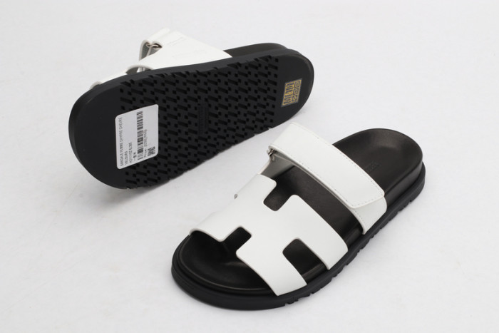 H**mes sandals